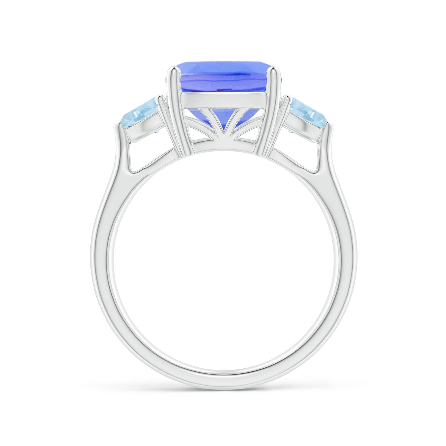 AA - Tanzanite / 4.5 CT / 14 KT White Gold