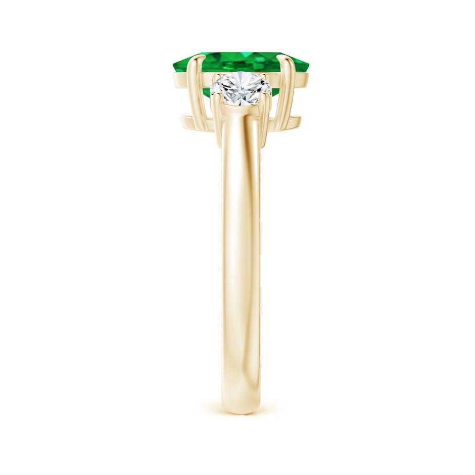 9x7mm AAA Oval Emerald and Round Diamond Three Stone Ring in Yellow Gold side 2