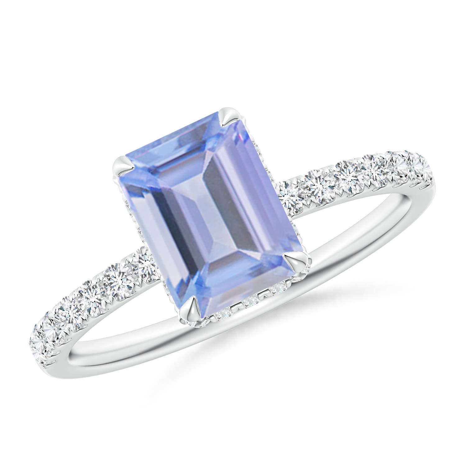 A - Tanzanite / 1.75 CT / 14 KT White Gold