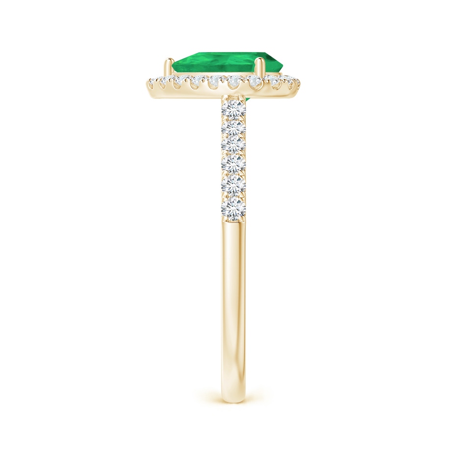 8x6mm A Pear-Shaped Emerald Halo Engagement Ring in Yellow Gold side 299