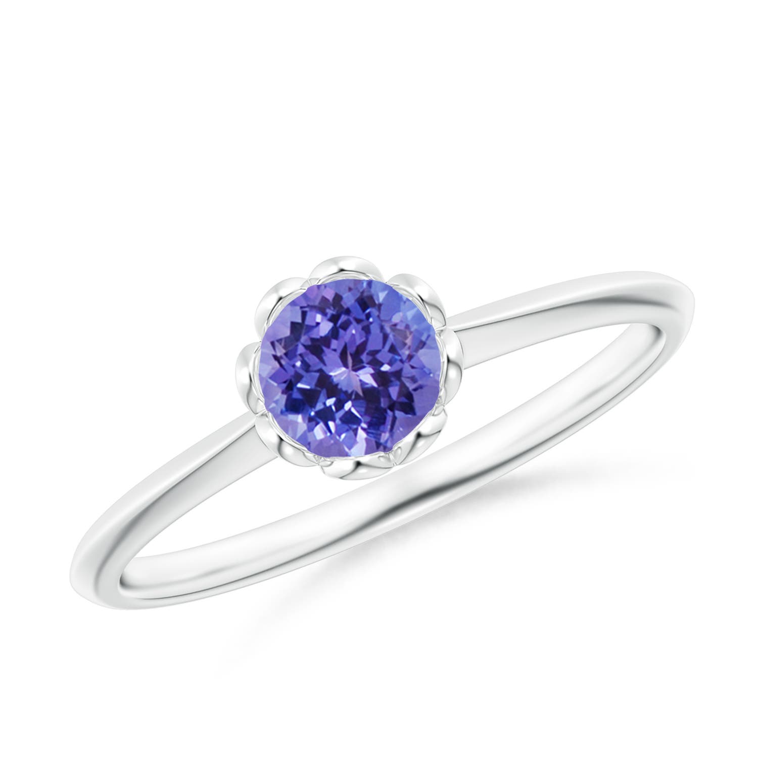 AA - Tanzanite / 0.5 CT / 14 KT White Gold