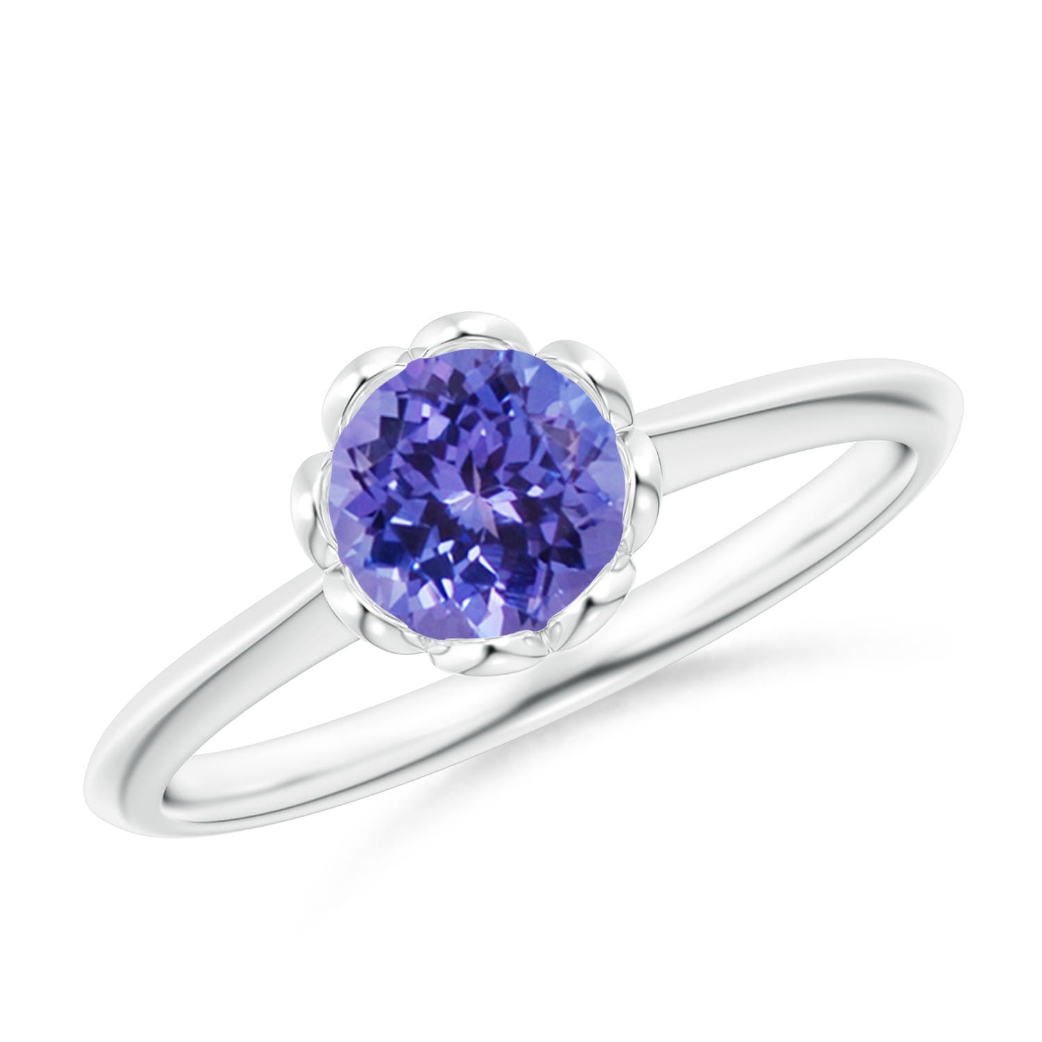 AA - Tanzanite / 0.9 CT / 14 KT White Gold