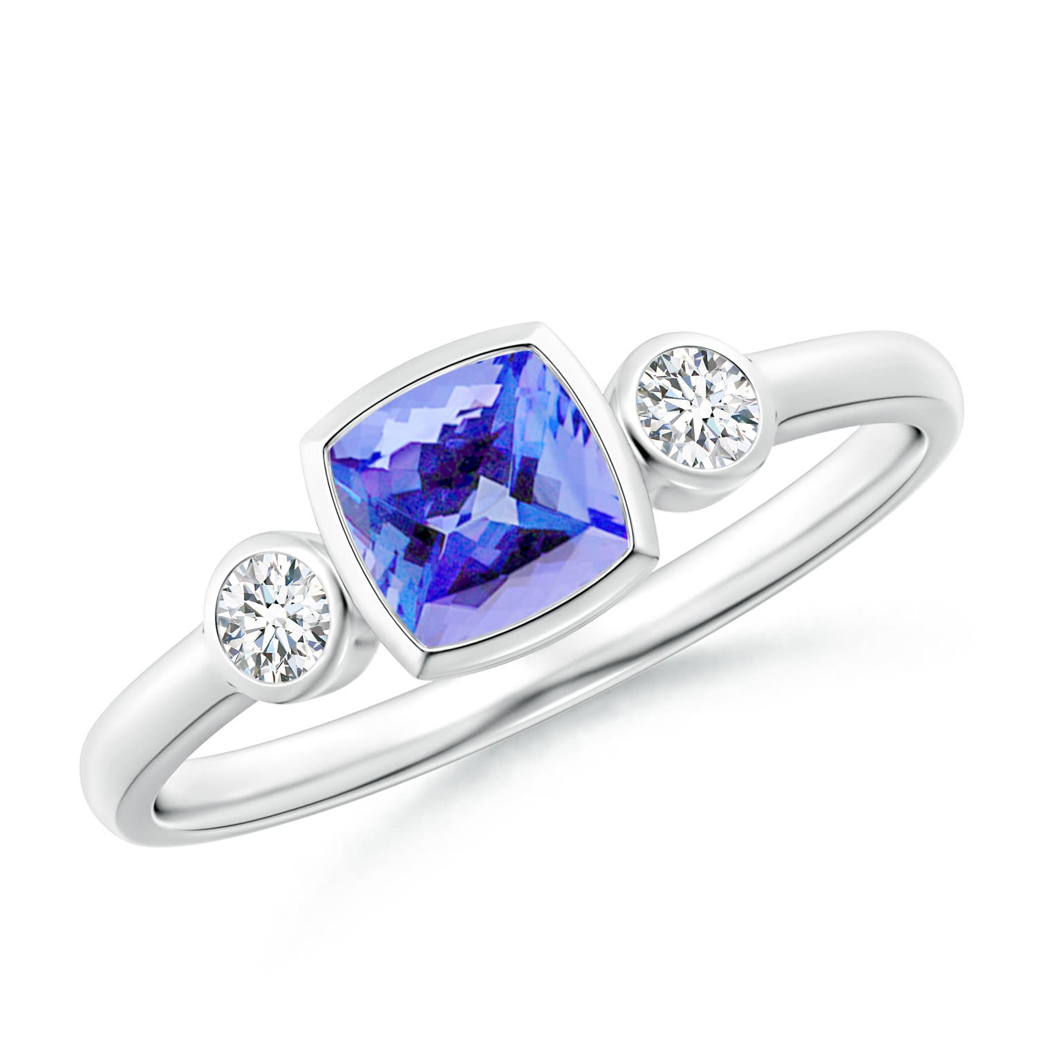 AA - Tanzanite / 0.94 CT / 14 KT White Gold