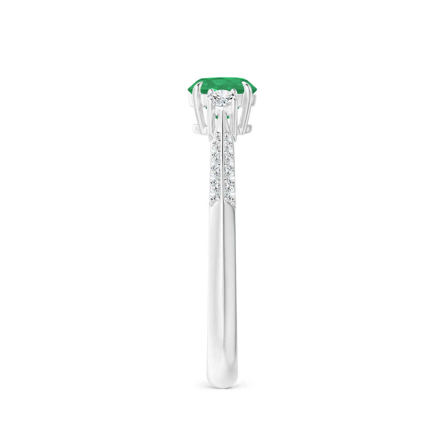 A - Emerald / 0.7 CT / 14 KT White Gold