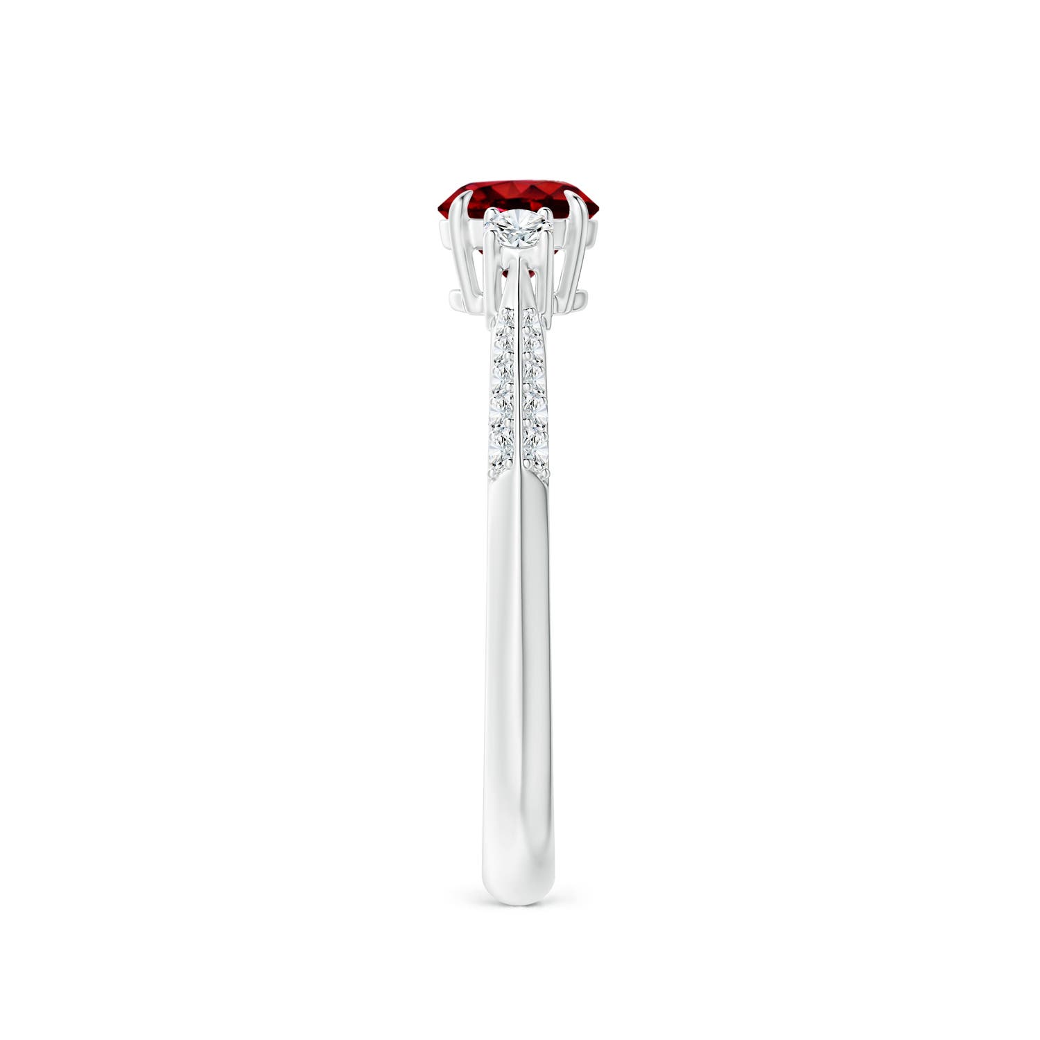 AAAA - Ruby / 0.85 CT / 14 KT White Gold