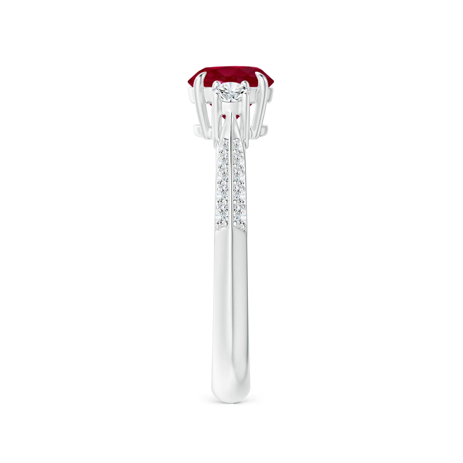 AA - Ruby / 1.35 CT / 14 KT White Gold