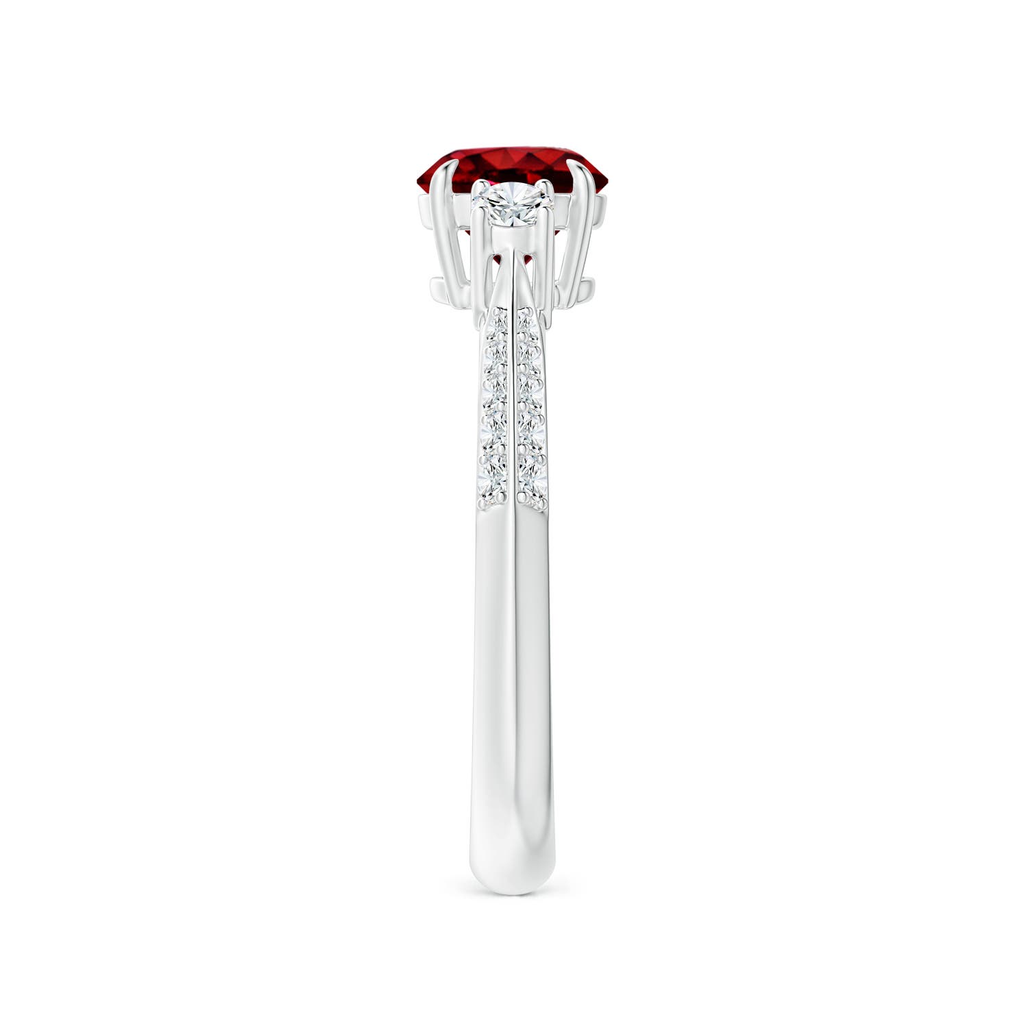 AAAA - Ruby / 1.35 CT / 14 KT White Gold