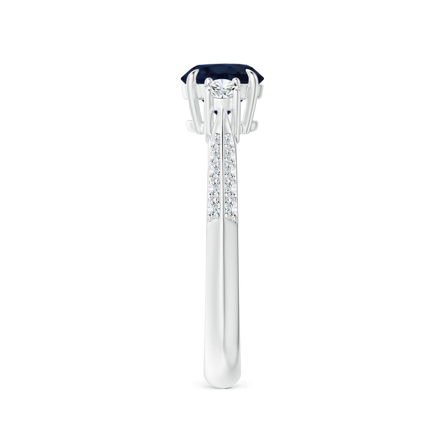 A - Blue Sapphire / 1.35 CT / 14 KT White Gold