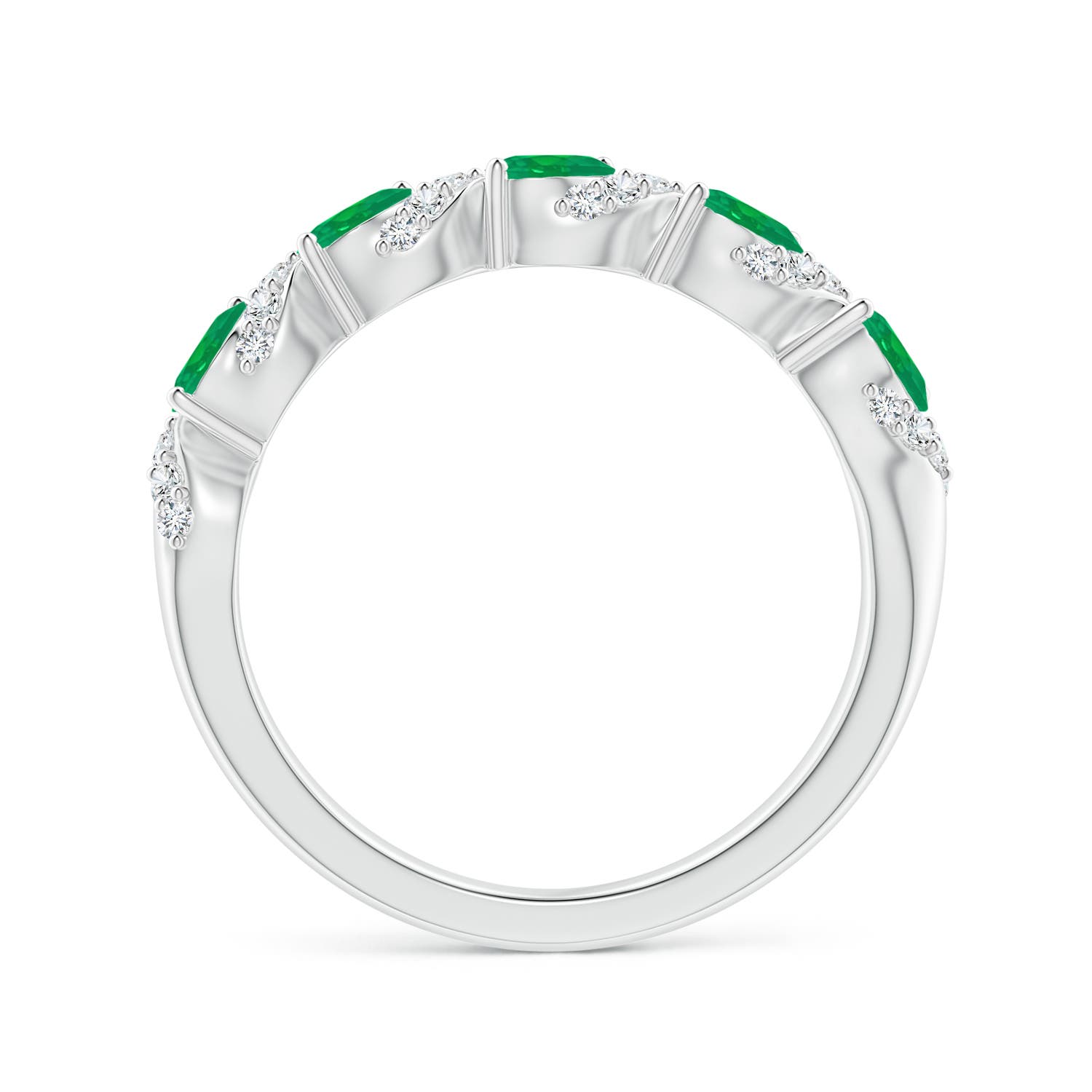 AA - Emerald / 0.78 CT / 14 KT White Gold