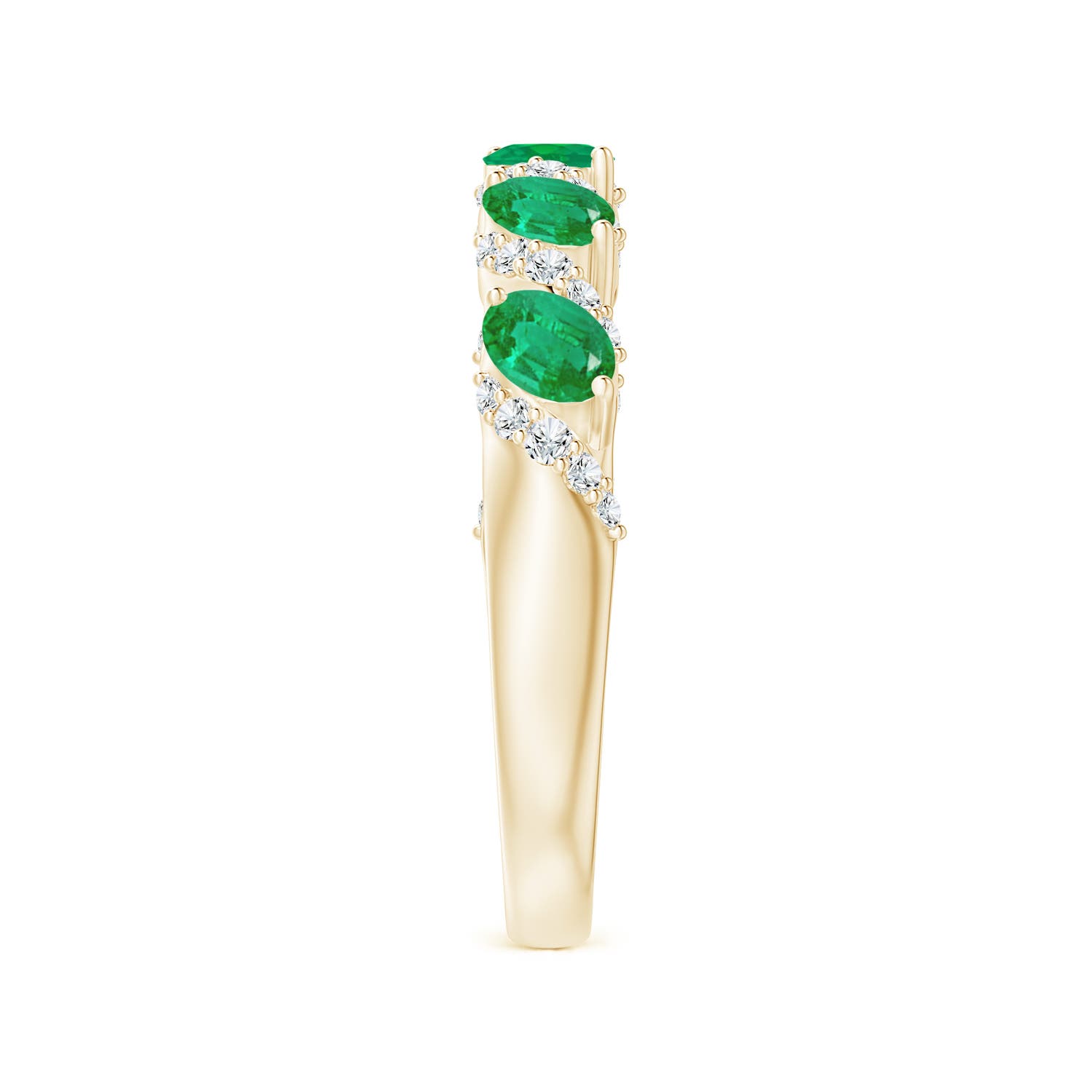 AA - Emerald / 0.78 CT / 14 KT Yellow Gold