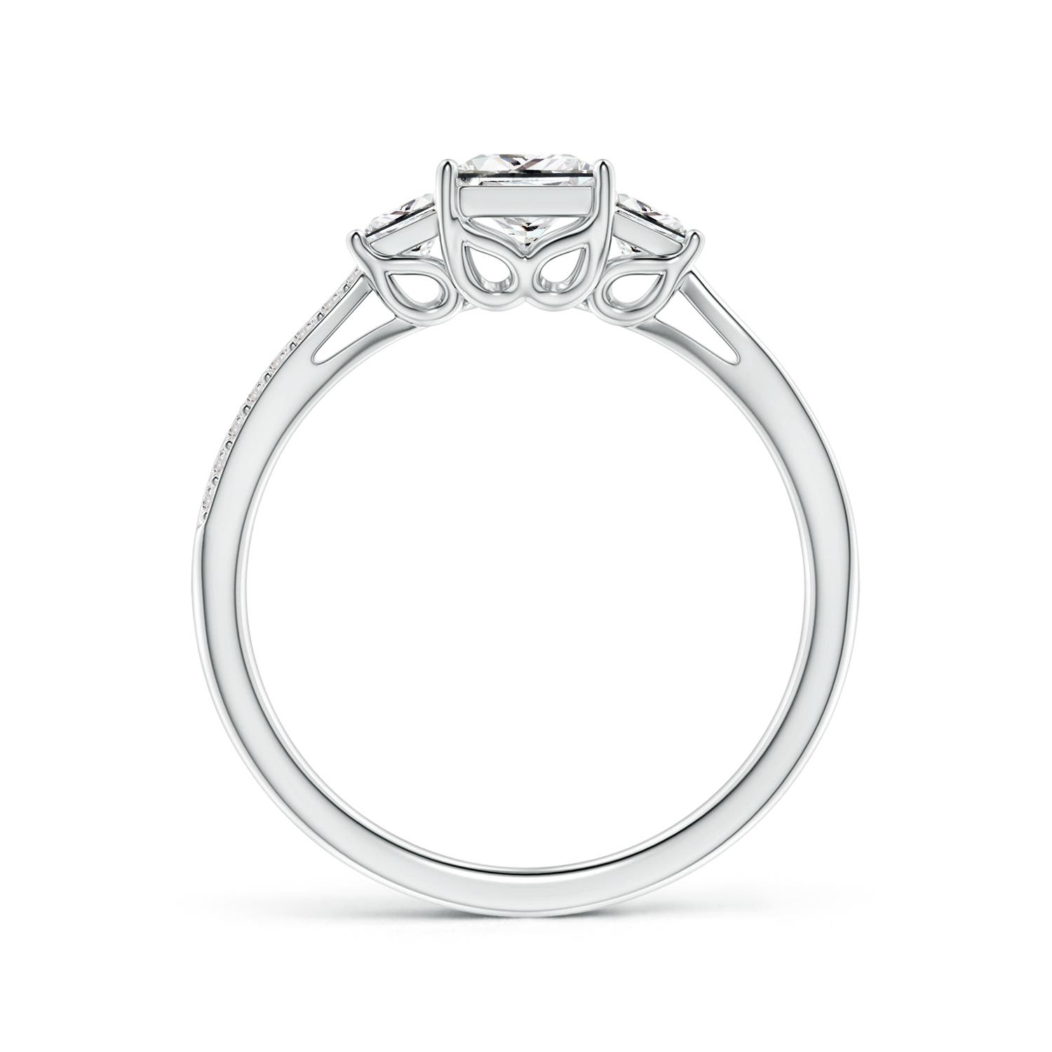 I-J, I1-I2 / 1.01 CT / 14 KT White Gold