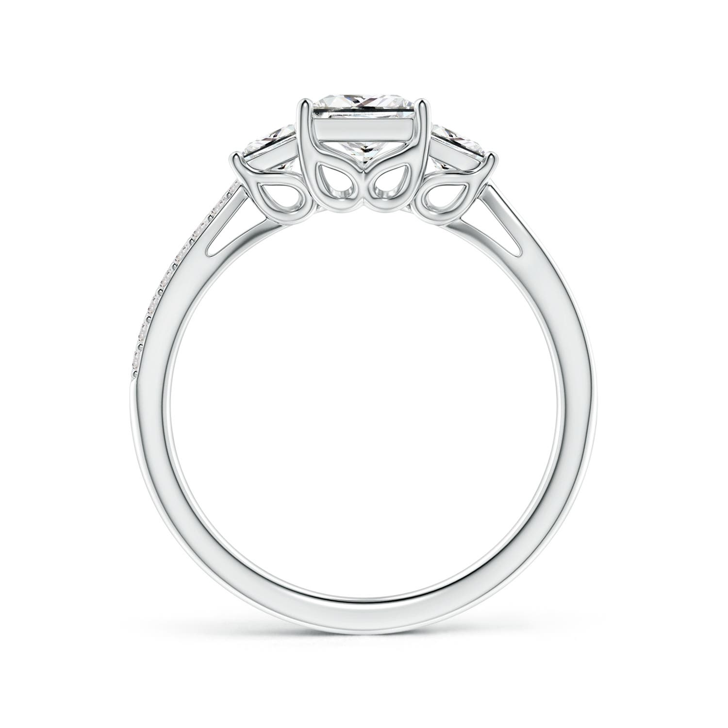 I-J, I1-I2 / 1.35 CT / 14 KT White Gold