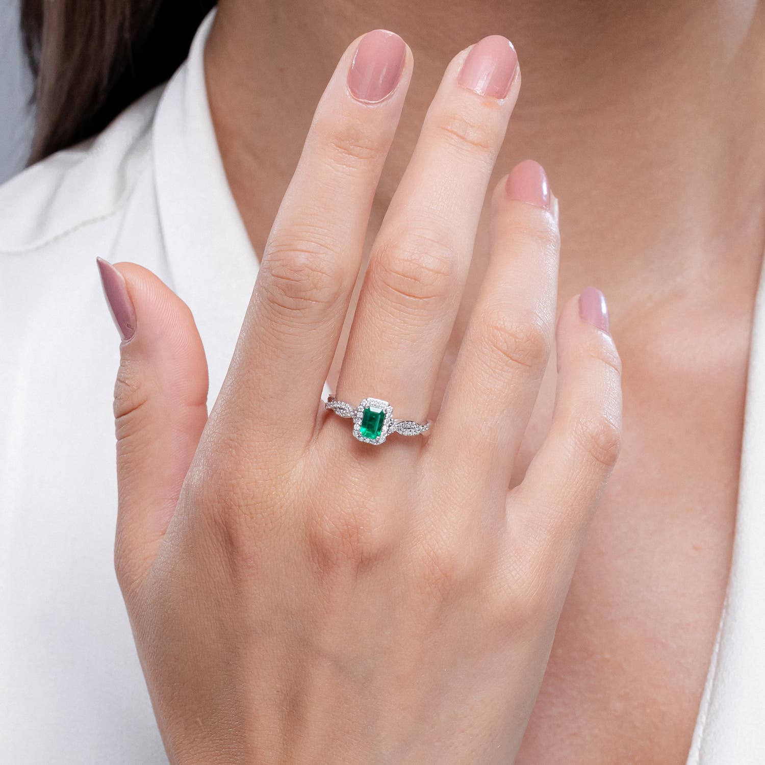 SR3050ED lifestyle image - lifestyle 4