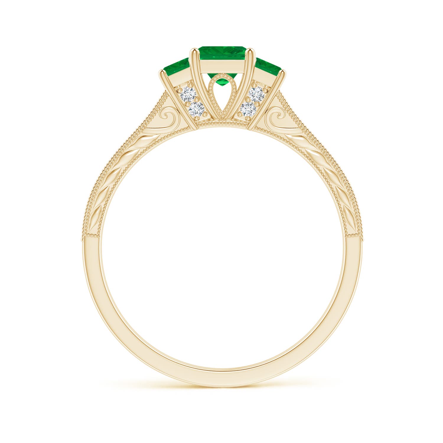 AA - Emerald / 0.66 CT / 14 KT Yellow Gold