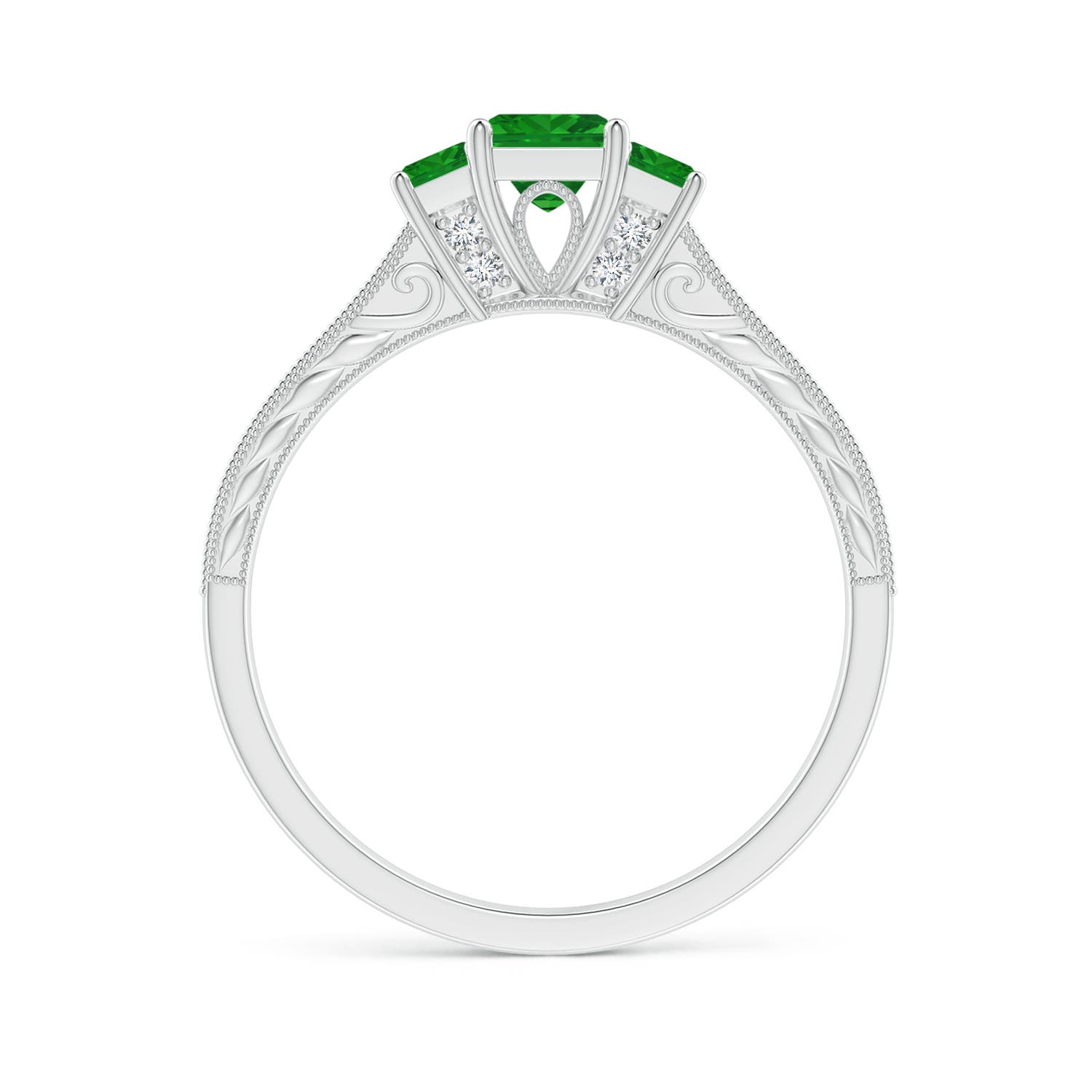 AAA - Emerald / 0.66 CT / 14 KT White Gold