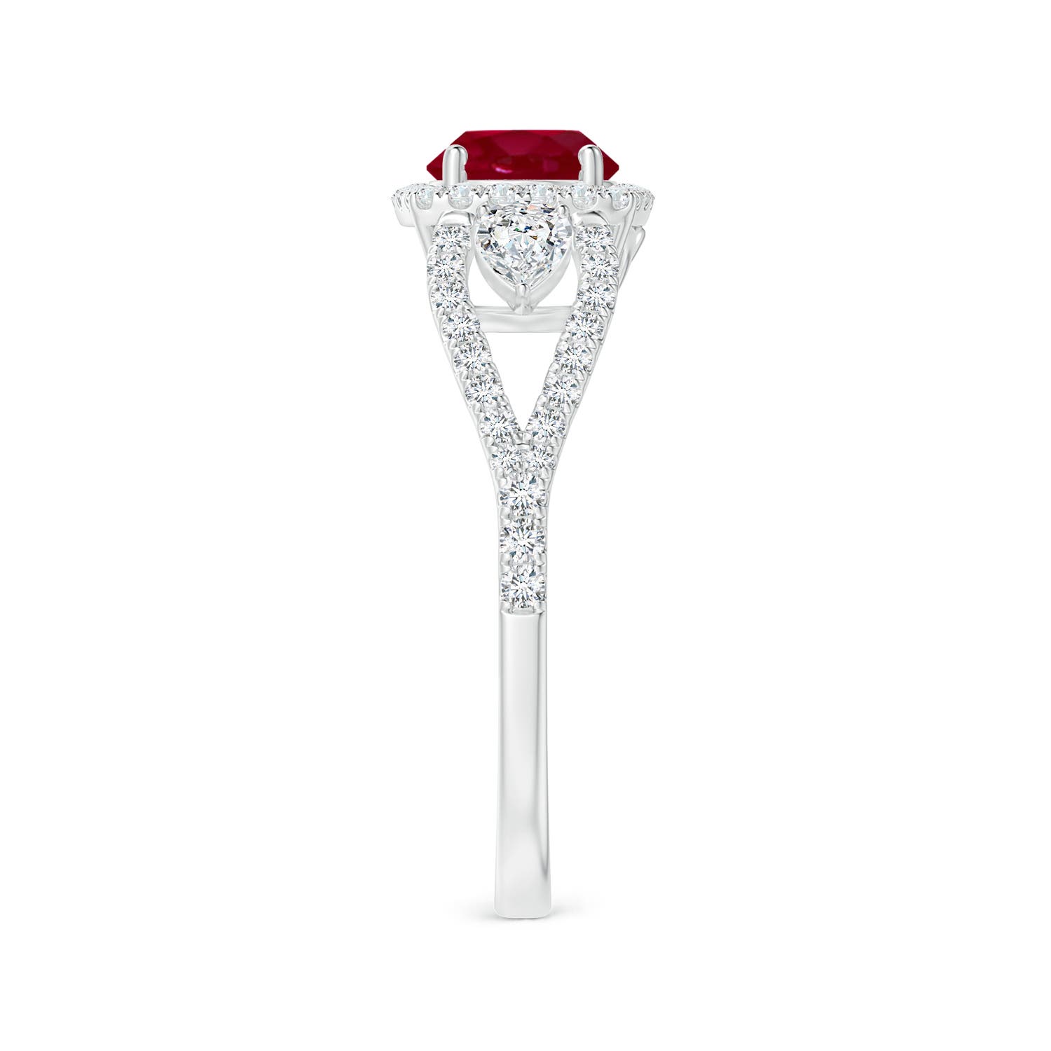 AA - Ruby / 1.61 CT / 14 KT White Gold