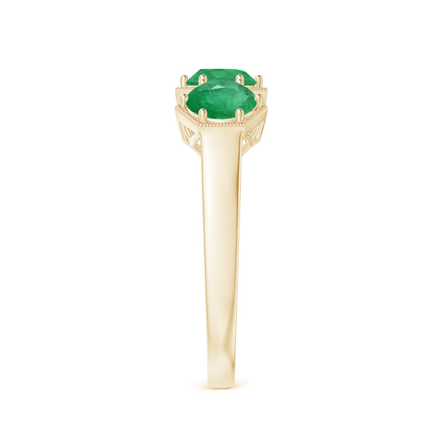 A - Emerald / 1.35 CT / 14 KT Yellow Gold