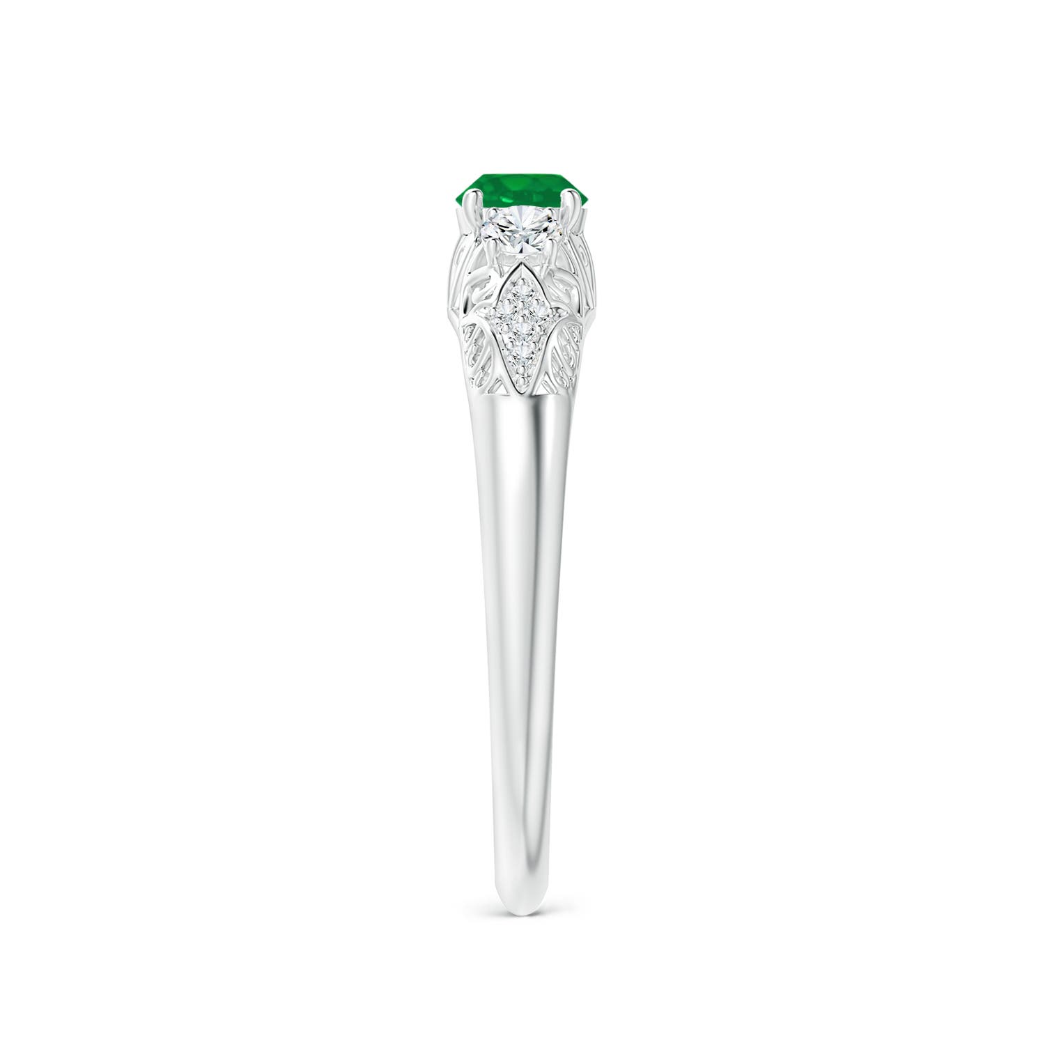 AA - Emerald / 0.43 CT / 14 KT White Gold