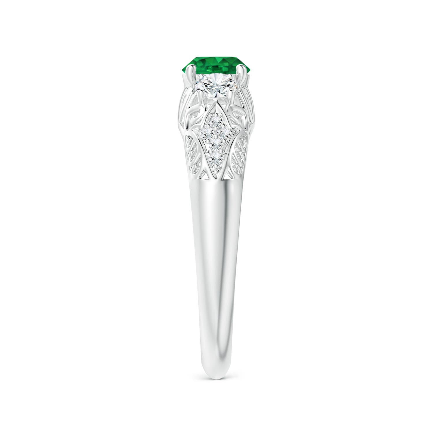 AAA - Emerald / 0.72 CT / 14 KT White Gold