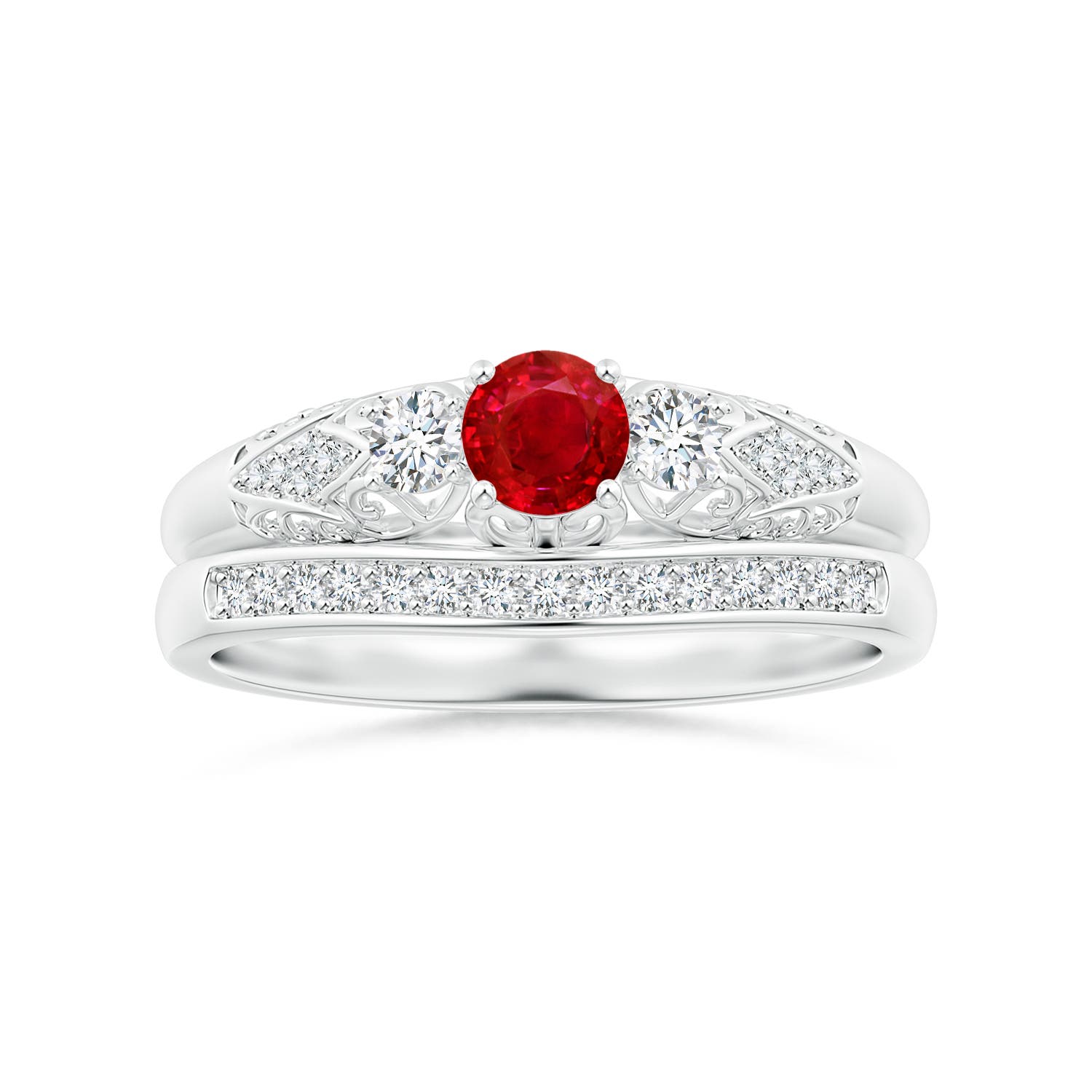 AAA - Ruby / 0.53 CT / 14 KT White Gold