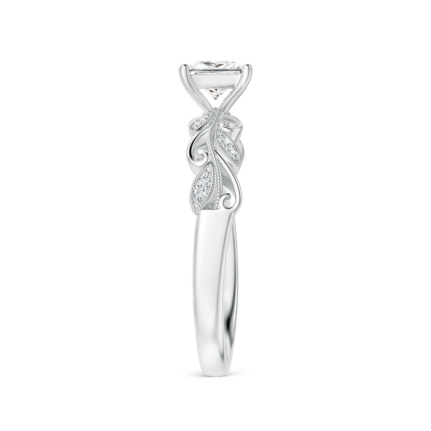 F-G, VS / 0.62 CT / 14 KT White Gold