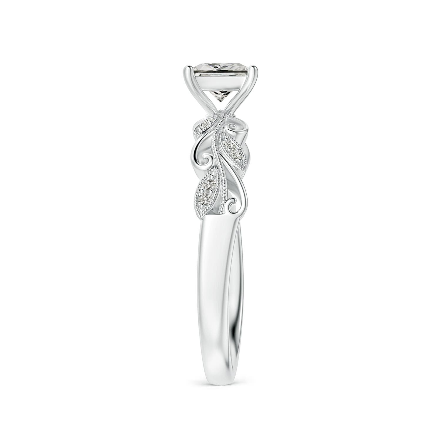 K, I3 / 0.61 CT / 14 KT White Gold