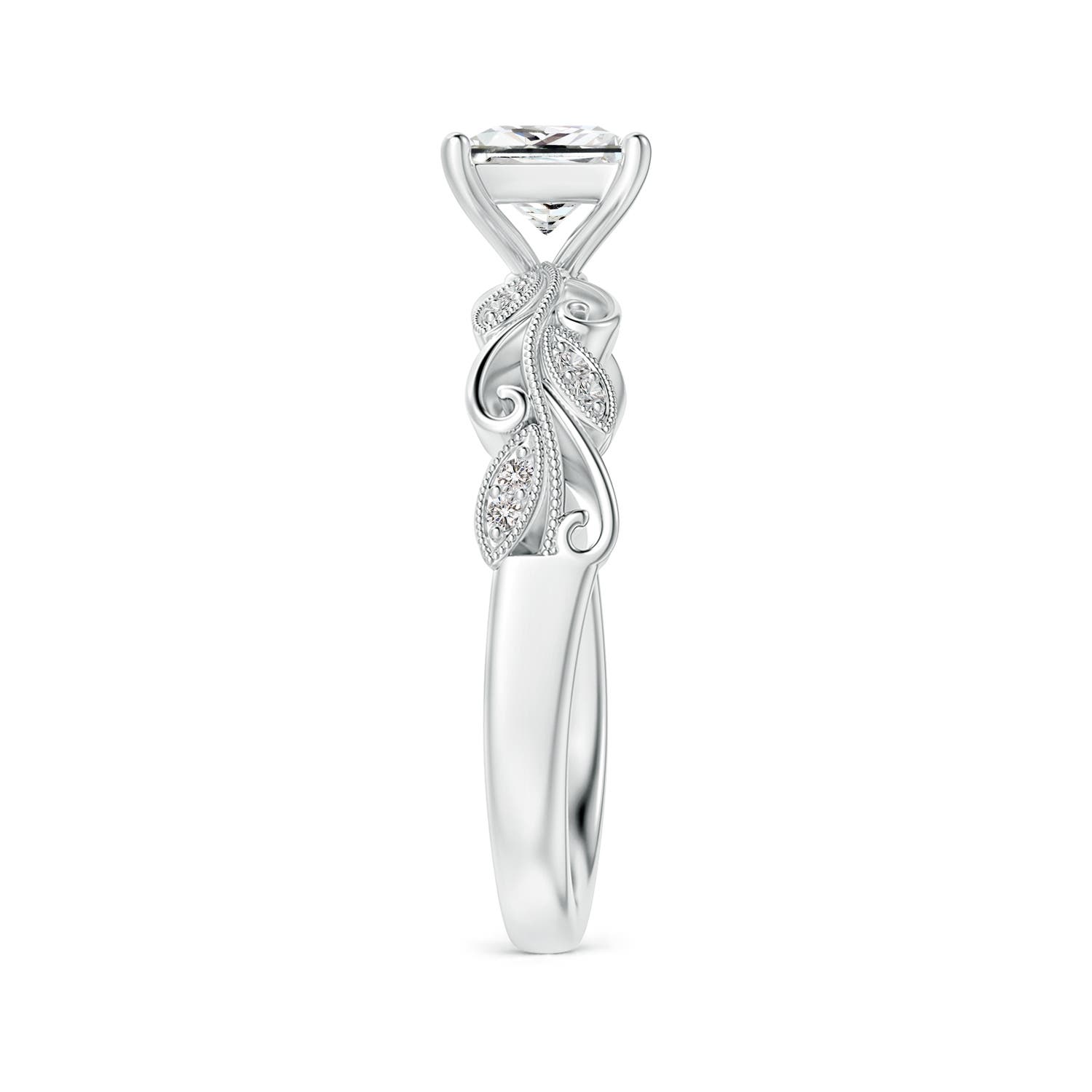 I-J, I1-I2 / 0.98 CT / 14 KT White Gold