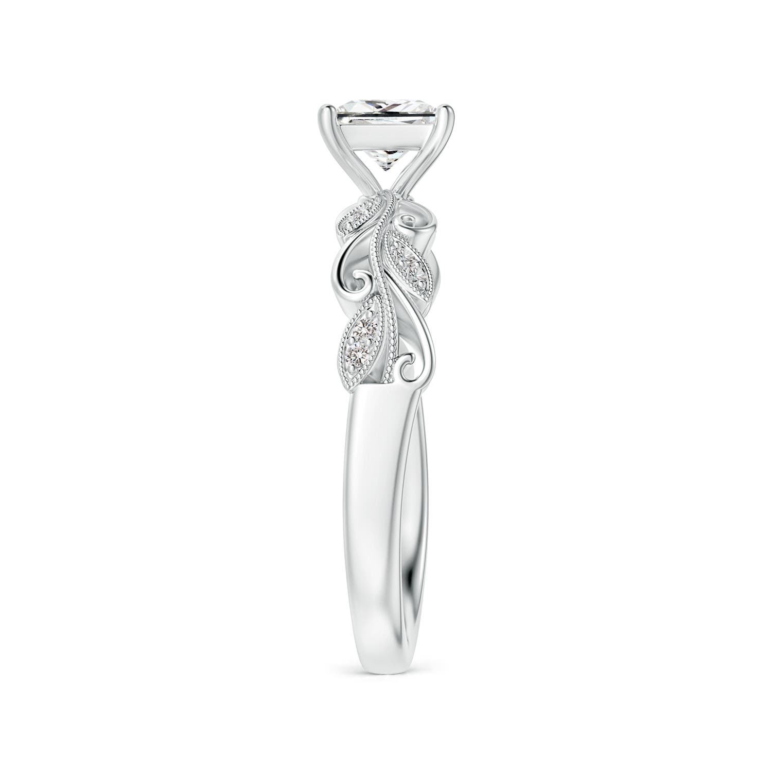 I-J, I1-I2 / 0.77 CT / 14 KT White Gold