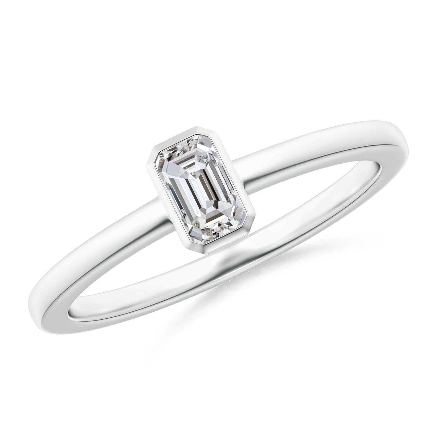 I-J, I1-I2 / 0.32 CT / 14 KT White Gold