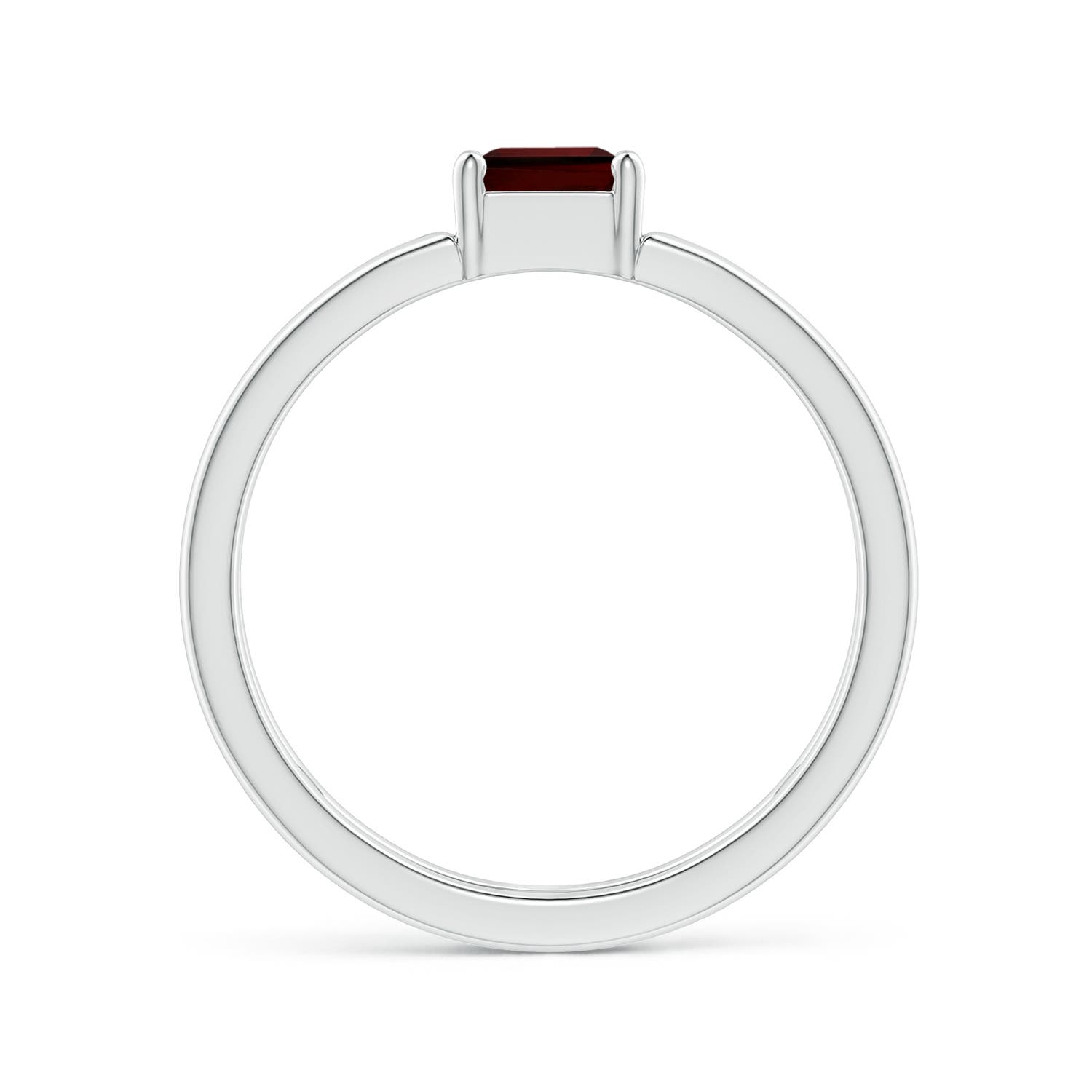 AA - Garnet / 0.8 CT / 14 KT White Gold