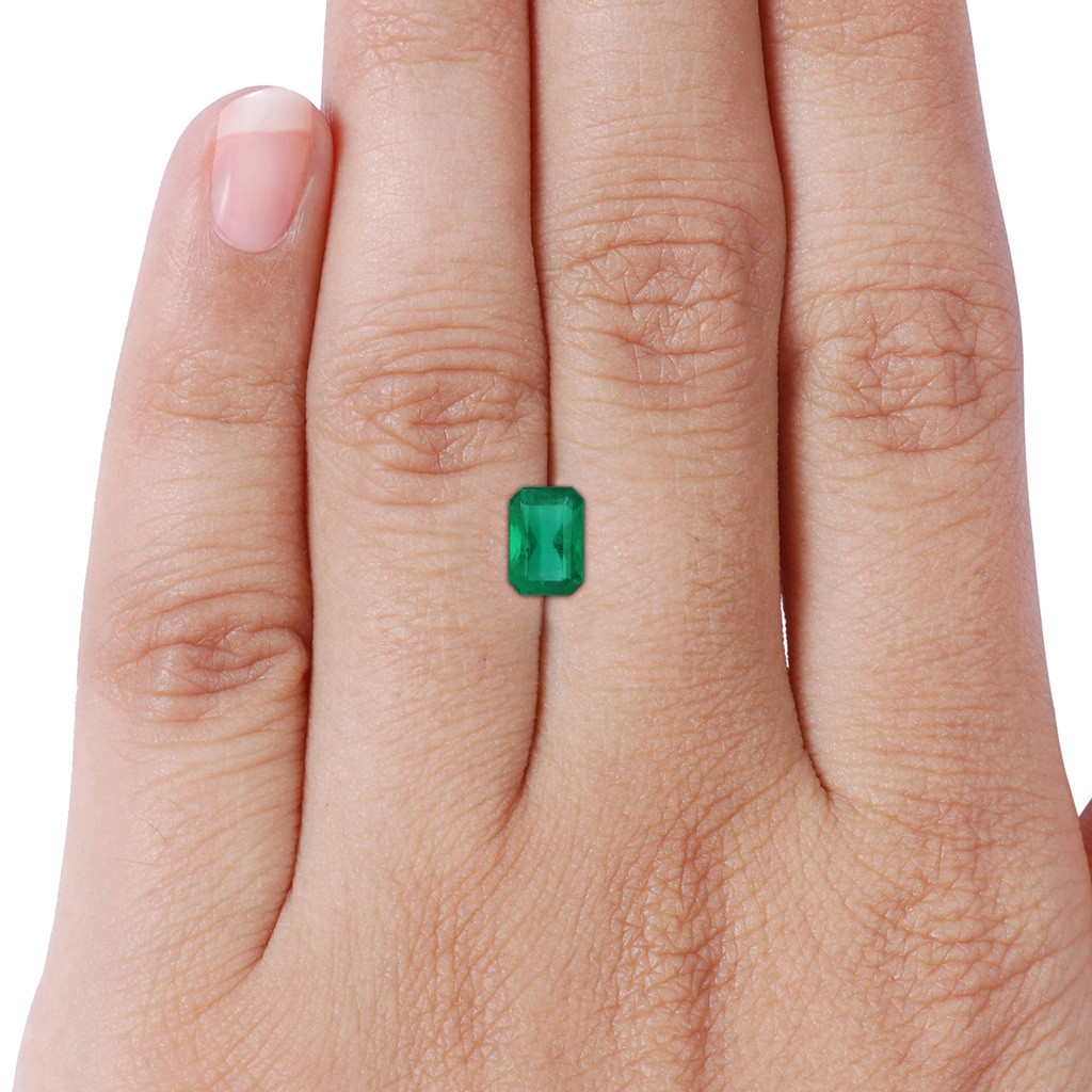7.12x5.09x3.31mm AA Tapered Shank GIA Certified Emerald-Cut Emerald Halo Ring with Milgrain in P950 Platinum Side 799