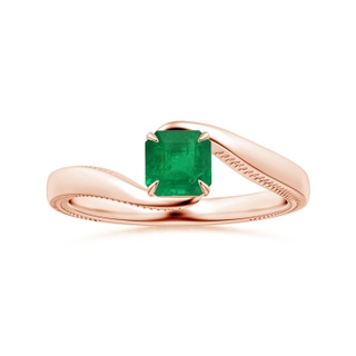 5.52x5.47x4.16mm AAA GIA Certified Solitaire Square Emerald-Cut Emerald Bypass Ring with Leaf Motifs in 18K Rose Gold