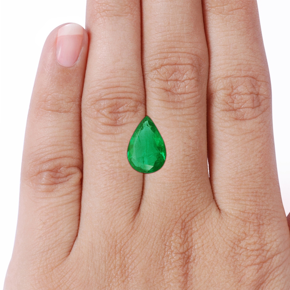 15.6x8.70mm AA Claw-Set GIA Certified Pear-Shaped Emerald Tapered Shank ring with Diamonds in White Gold stone-body