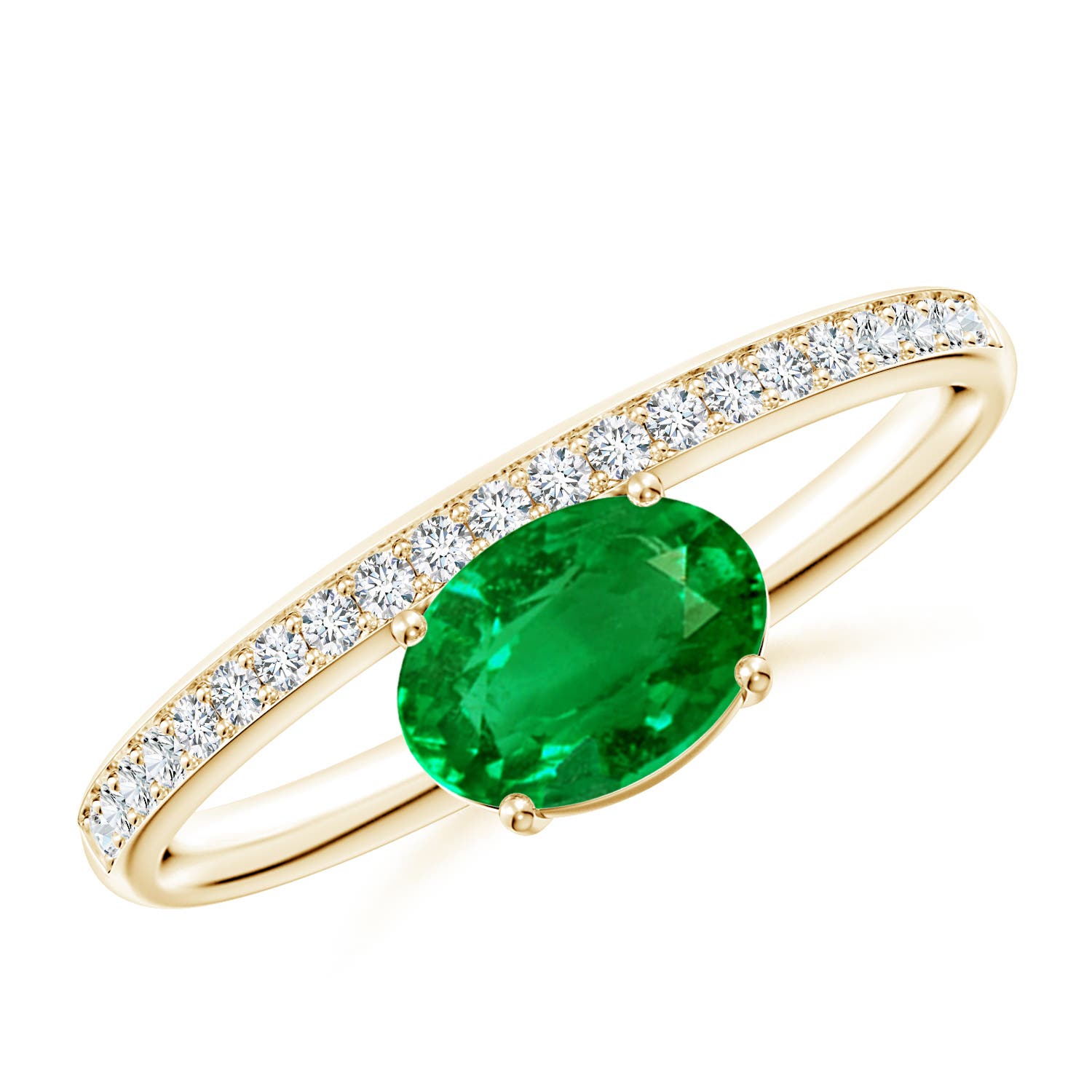 7x5mm AAAA Oval Emerald Off-Centered Solitaire Ring With Diamonds in Yellow Gold