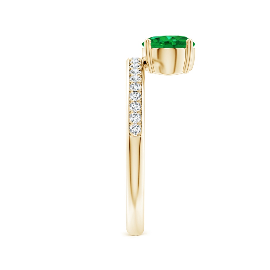 8x6mm AAA Oval Emerald Off-Centered Solitaire Ring With Diamonds in Yellow Gold side 299