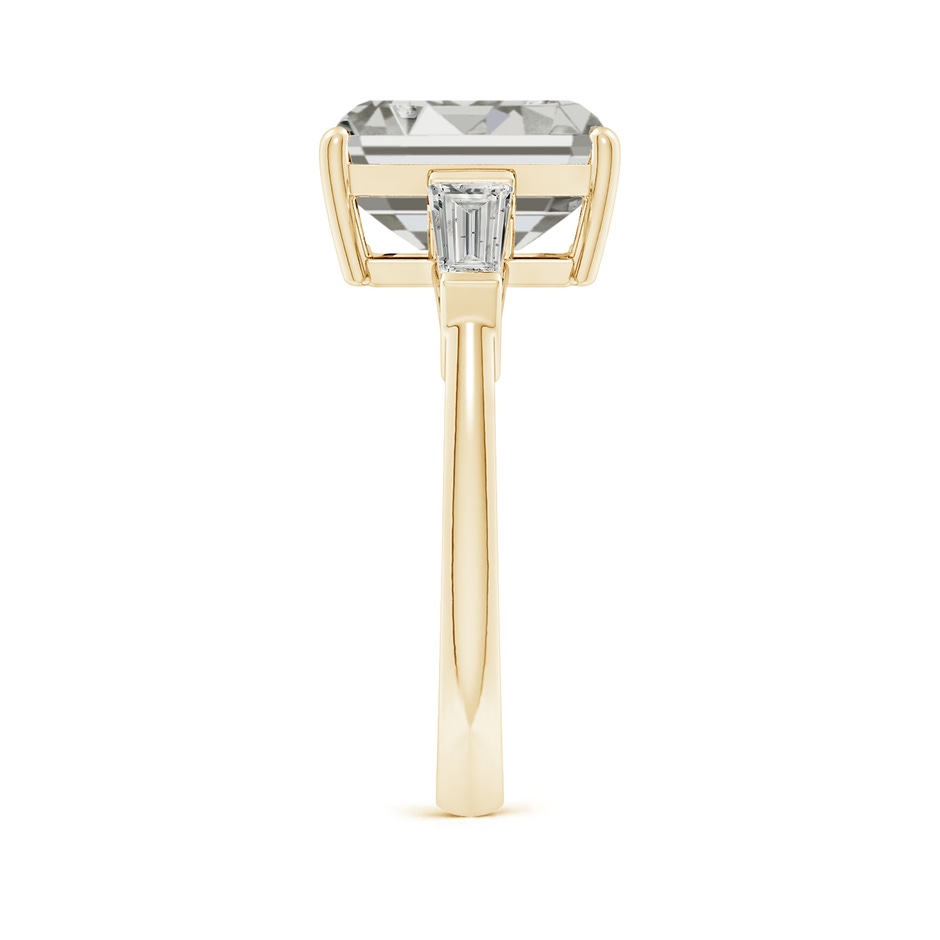 10x7.5mm KI3 Emerald-Cut and Tapered Baguette Diamond Side Stone Engagement Ring in 18K Yellow Gold side 299