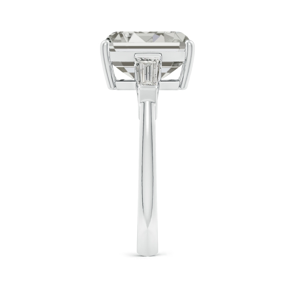 10x7.5mm KI3 Emerald-Cut and Tapered Baguette Diamond Side Stone Engagement Ring in P950 Platinum side 299