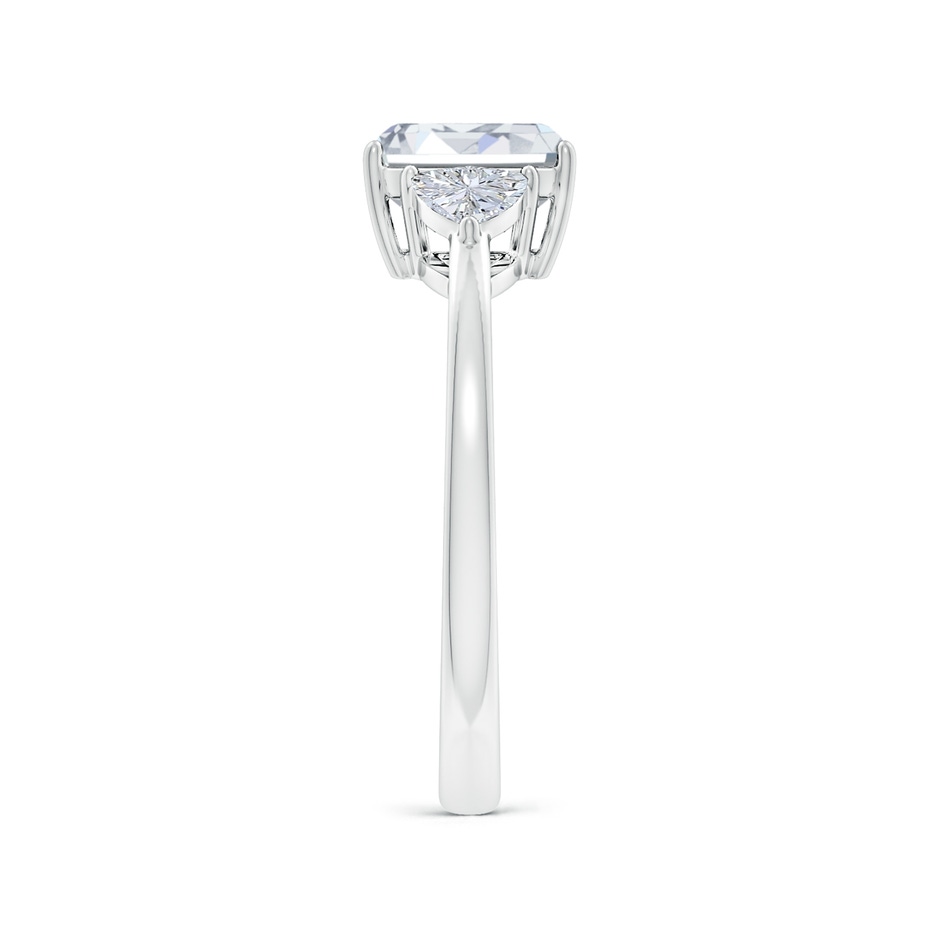 7x5mm GVS2 Emerald-Cut and Trillion Diamond Three Stone Reverse Tapered Shank Engagement Ring in P950 Platinum side 299