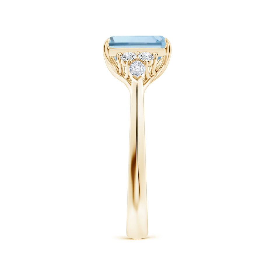 8x6mm AA Emerald-Cut Aquamarine Side Stone Engagement Ring with Diamonds in Yellow Gold side 299