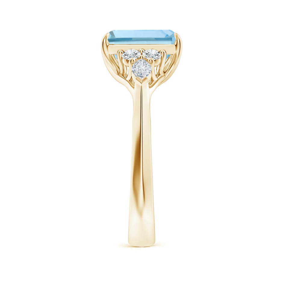 9x7mm AAA Emerald-Cut Aquamarine Side Stone Engagement Ring with Diamonds in Yellow Gold side 299