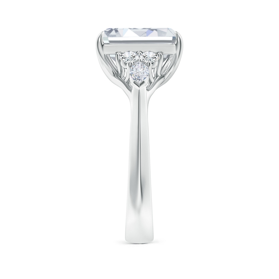 10x7.5mm GVS2 Emerald-Cut Diamond Side Stone Engagement Ring with Diamonds in P950 Platinum side 299