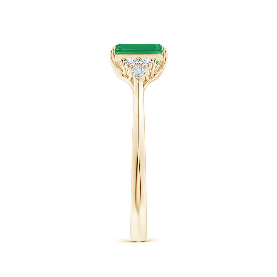 7x5mm A Emerald-Cut Emerald Side Stone Engagement Ring with Diamonds in Yellow Gold side 299