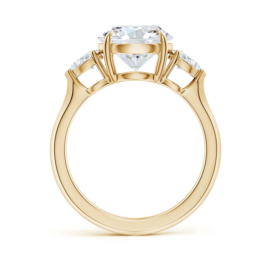 9.2mm GVS2 Round and Pear Diamond Three Stone Engagement Ring in Yellow Gold side 199