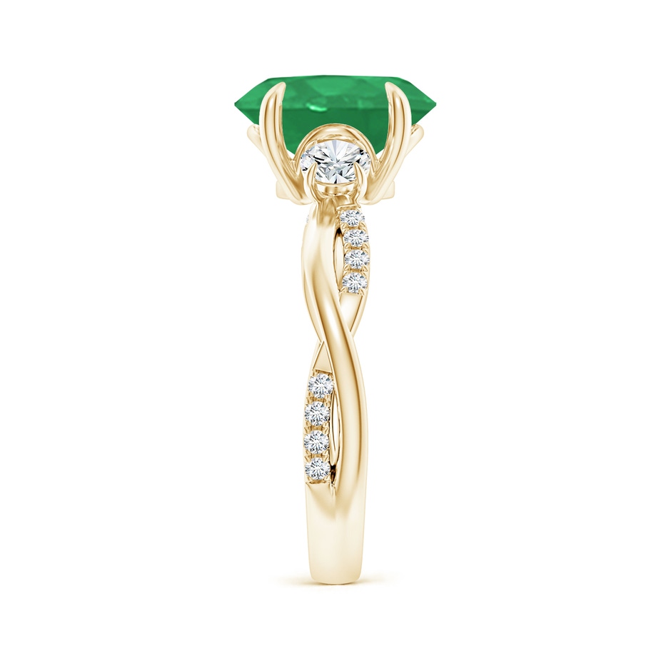 10x8mm A Three Stone Oval Emerald & Round Diamond Engagement Ring in Yellow Gold side 299