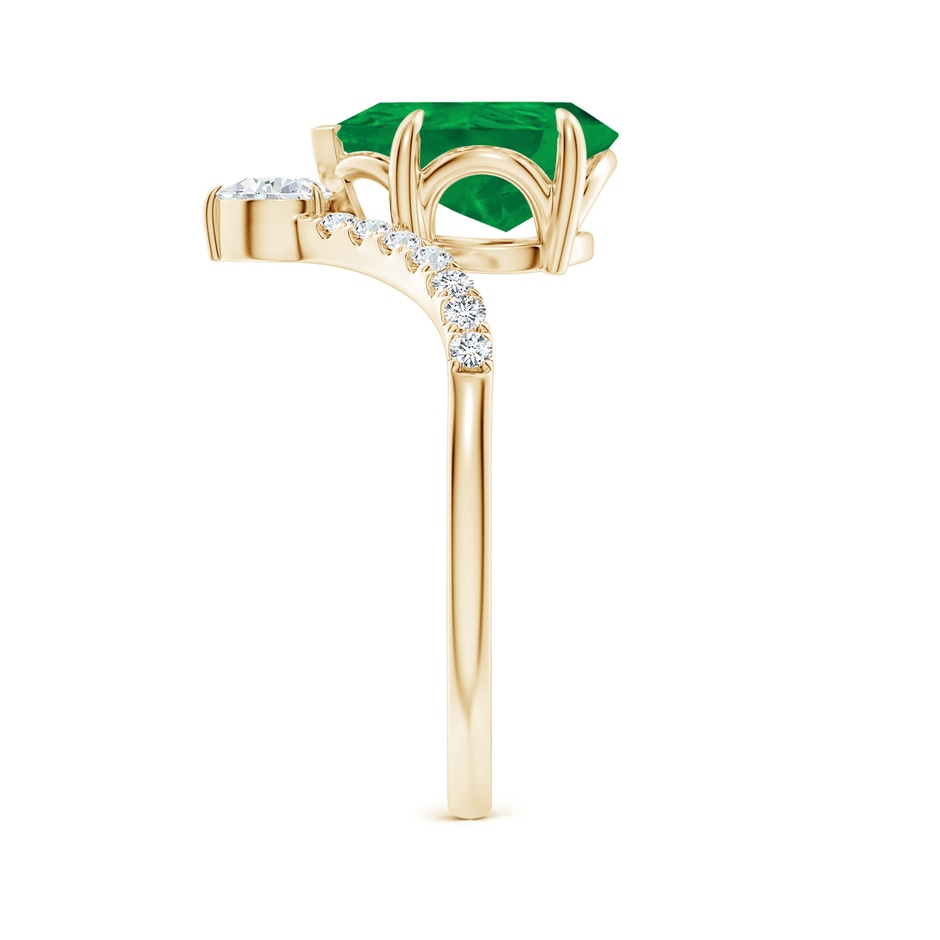 10x8mm AA Pear Emerald and Diamond Chevron Engagement Ring in 18K Yellow Gold side 299