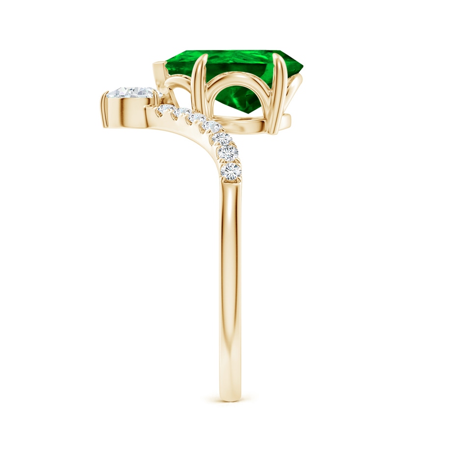 10x8mm AAAA Pear Emerald and Diamond Chevron Engagement Ring in Yellow Gold side 299