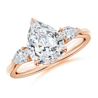 10x8mm GVS2 Pear shape Diamond Three Stone Engagement Ring in 18K Rose Gold