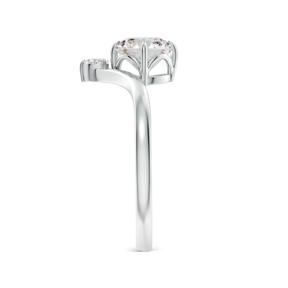 6.4mm IJI1I2 Prong-Set Round Diamond Chevron Engagement Ring in P950 Platinum side 299