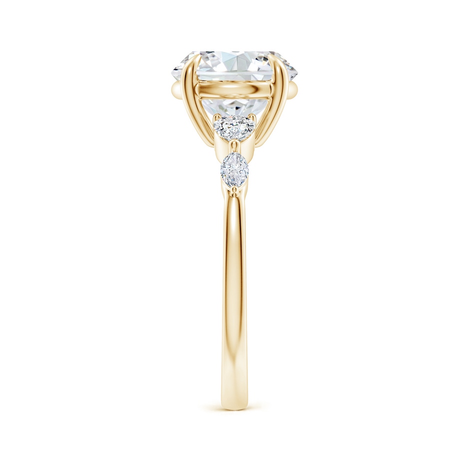 9.2mm GVS2 Round Diamond Side Stone Engagement Ring in Yellow Gold side 299