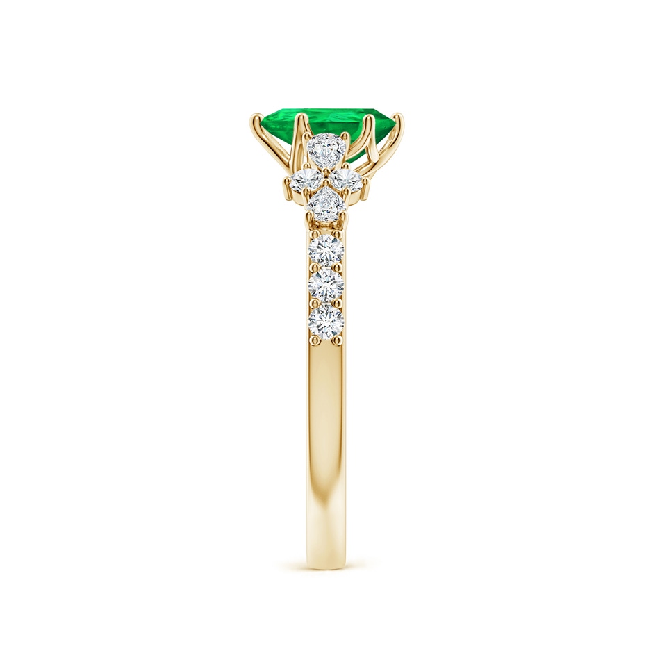 7x5mm AAA Pear-Shaped Emerald Side Stone Engagement Ring with Accents in Yellow Gold side 299